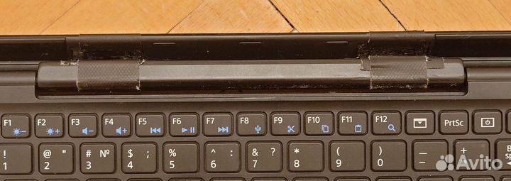 Планшет Sony Xperia Tablet Z4 с клавиатурой