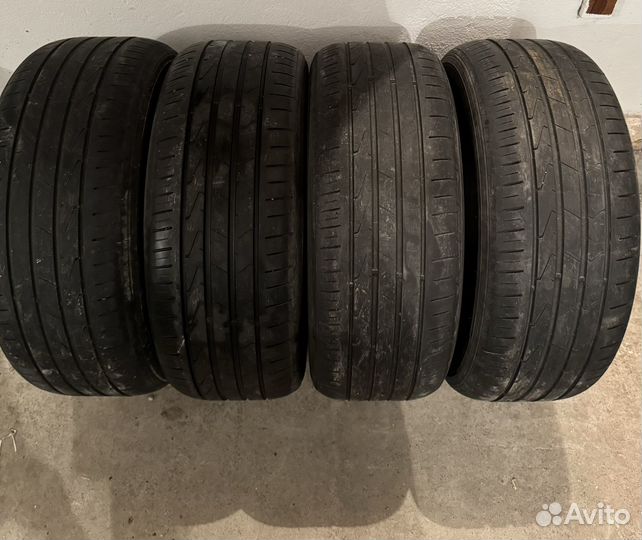 Hankook AH11 215/55 R17