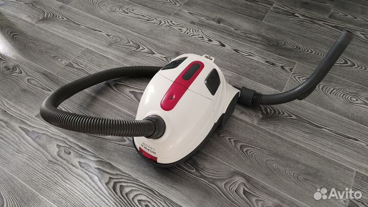 Компактный пылесос supra