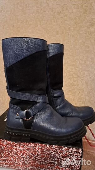 Продам сапоги девичьи в хорошкм состоянии