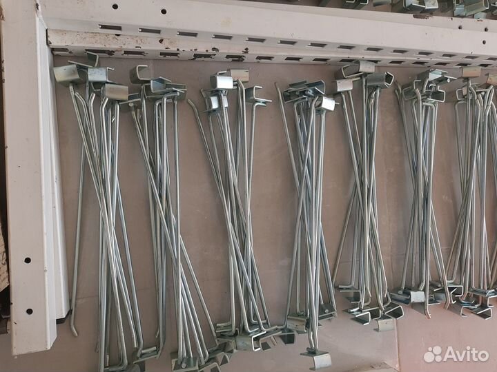 Крючки для одежды