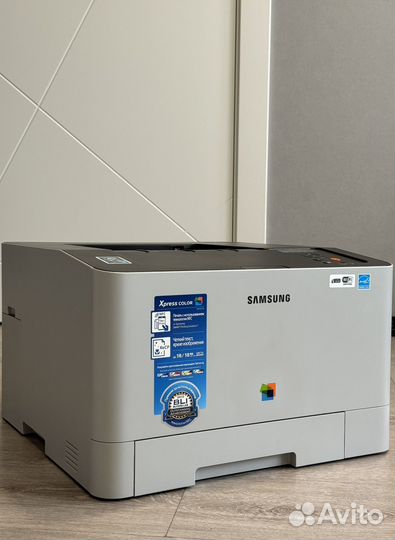 Цветной лазерный принтер Samsung Xpress 1810w