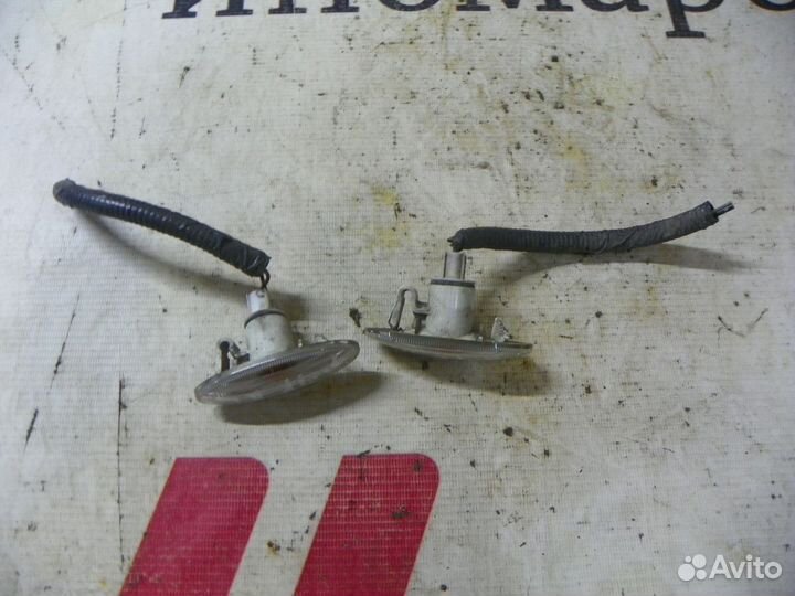 Повторитель в крыло Nissan X-Trail