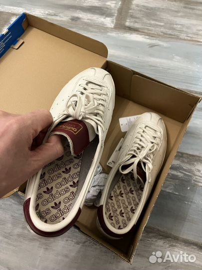 Кроссовки adidas