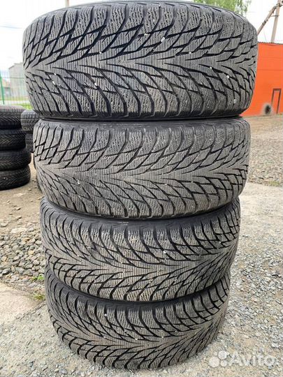 Nokian Tyres Hakkapeliitta R2 235/50 R18