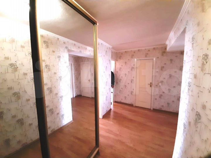 2-к. квартира, 60 м², 4/10 эт.