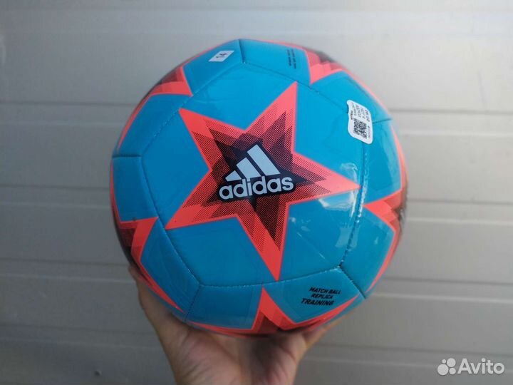 Футбольный мяч adidas новый оригинал