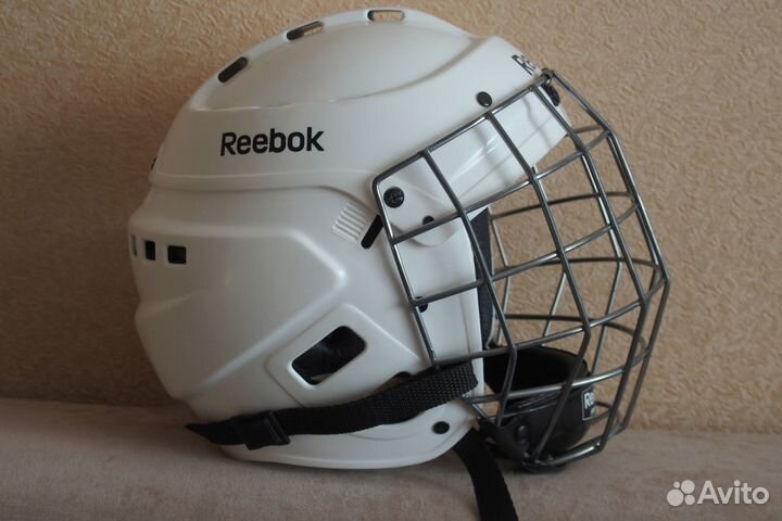 Шлем хоккейный. L. Reebok