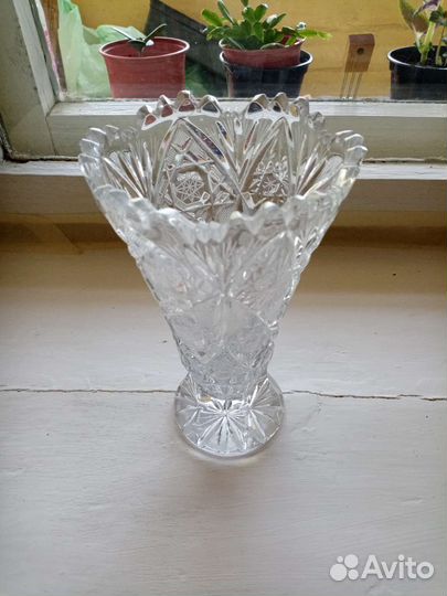 Ваза хрусталь,пара чайная ГДР сумка женская