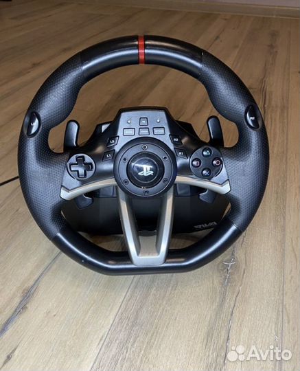 Игровой руль с педалями