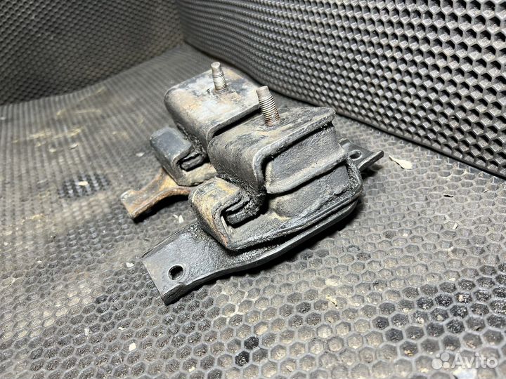 Подушки двс Subaru Legacy 2