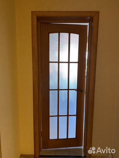 Двери межкомнатные из массива, с коробкой