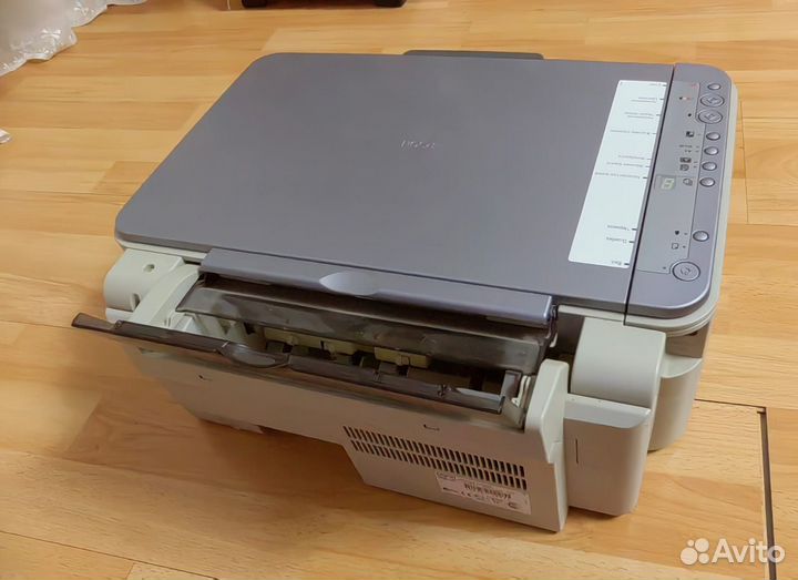 Цветной струйный принтер epson