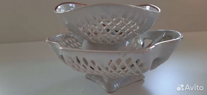 Две сухарницы фаянс