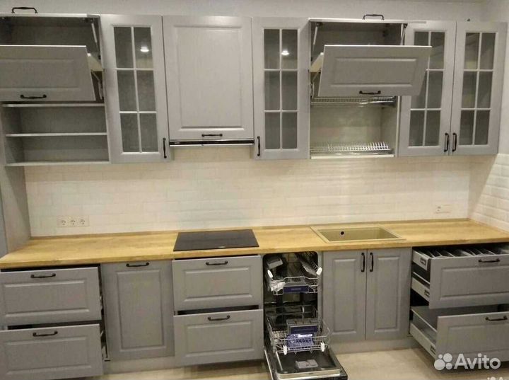 Кухонный гарнитур 