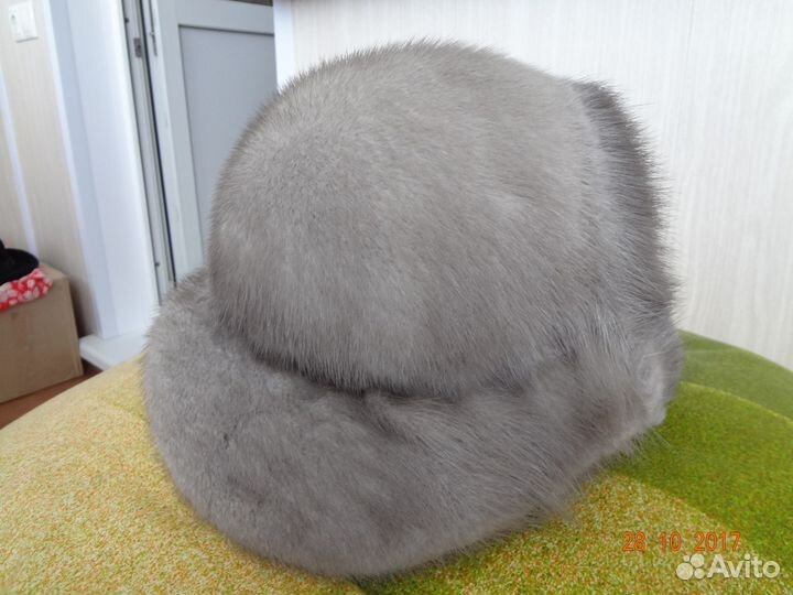 Шапка женская из меха голубой норки