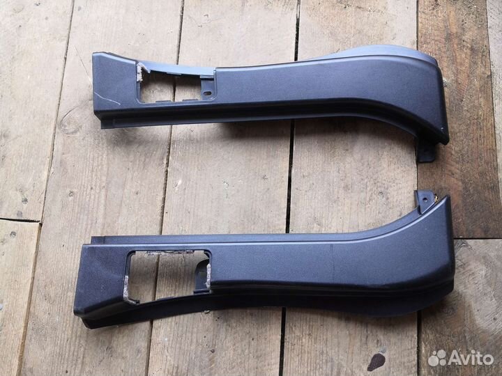 Обшивка стойки багажника бмв е70 комплект