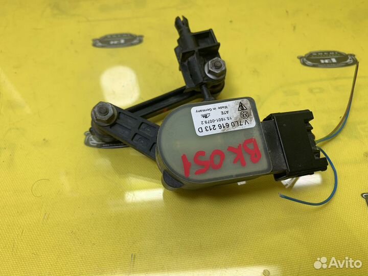 Датчик подвеки Левый Cayenne Touareg Q7