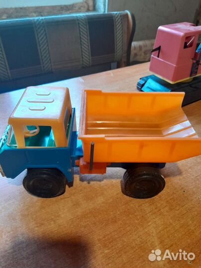 Грузовик детский