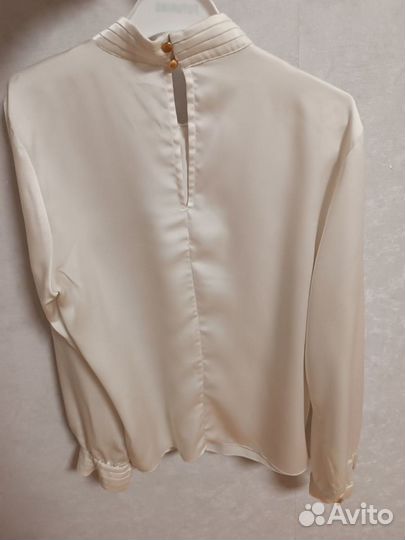 Блуза женская кремовая. Размер S