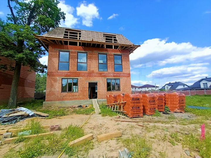 2-к. квартира, 95 м², 2/3 эт.