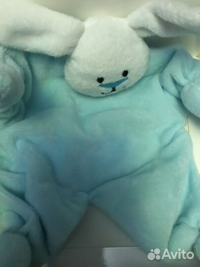 Подарок на рождение, игрушка и пинетки