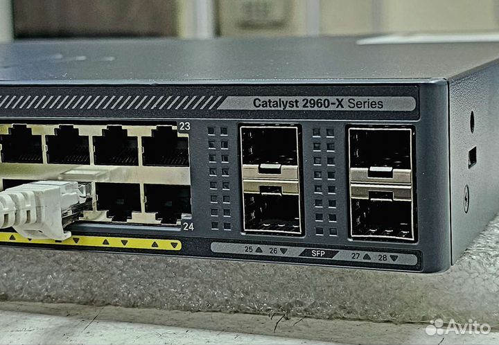 Коммутатор Cisco WS-C2960X-24TS-L V03