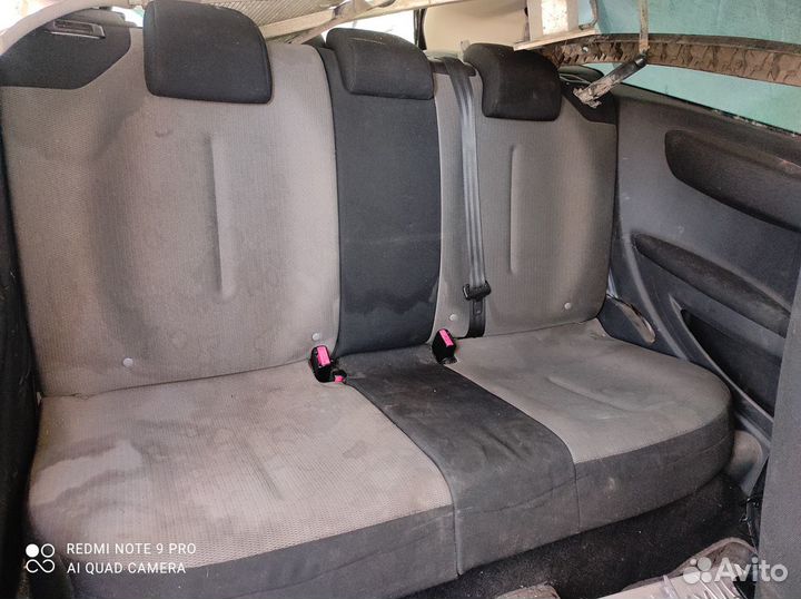 Сиденья Citroen C4 купе 2005-2011