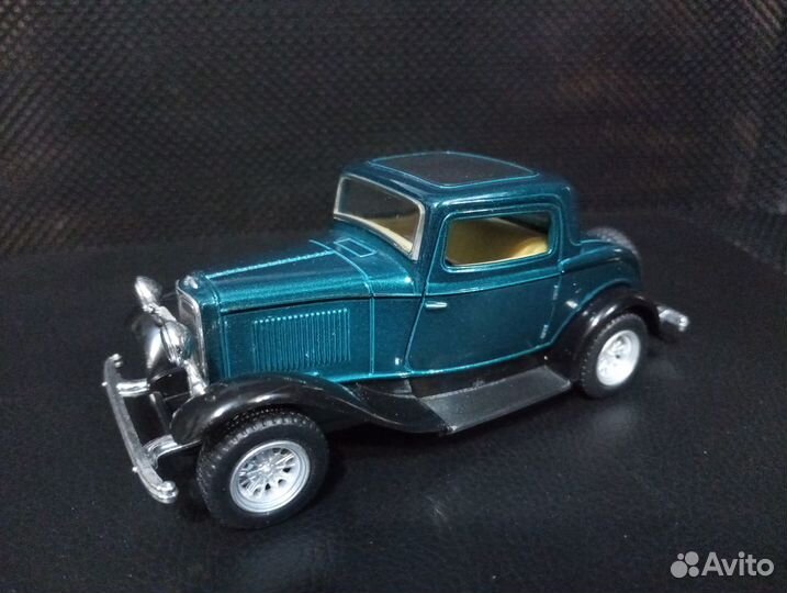 Модель металлическая Ford 1932 Kinsmart