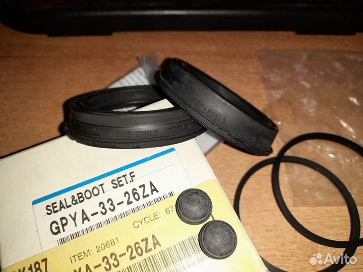 Mazda 6 Ремкомплект тормозного суппорта Новый