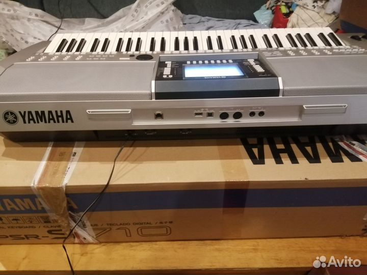 Yamaha psr-S710 Синтезатор