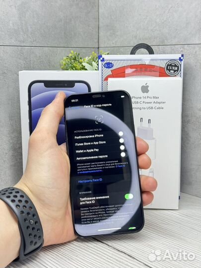 iPhone 12, 64 ГБ
