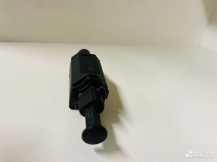 Датчик включения стоп сигнала Фора Эстина Амулет