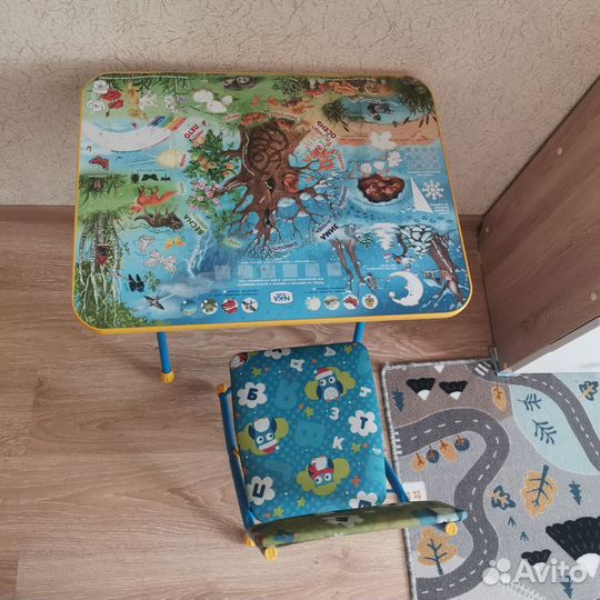 Детский стол и стул