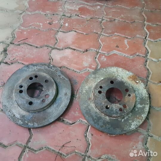 Тормозные диски Mercedes