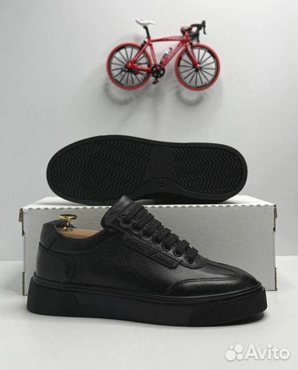 Кроссовки Armani