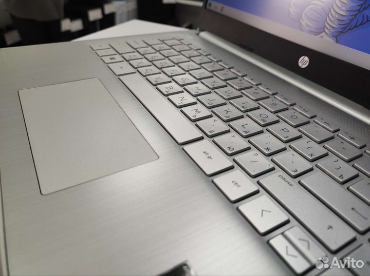 Топовый HP / 14