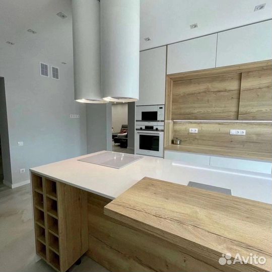 Островная кухня до потолка под зака и в рассрочку