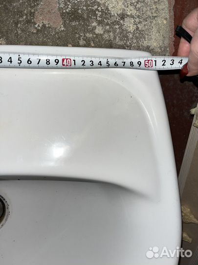 Раковина в ванной комнате