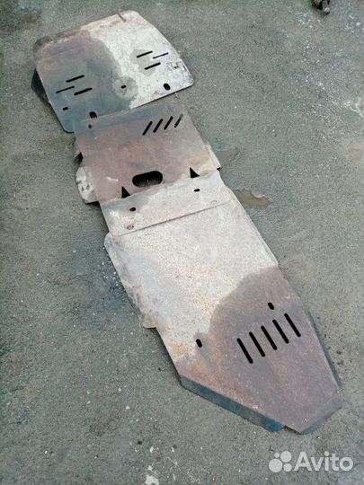 Защита днища кузова Nissan Murano Z51