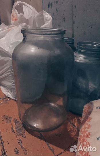 Бутылка стеклянная 10 литров