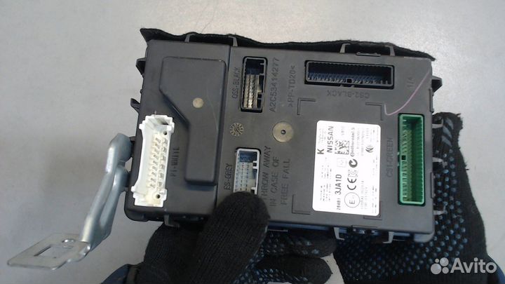 Блок управления бортовой сети Nissan Pathfinder, 2