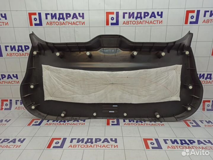 Обшивка двери багажника Nissan Roque (T32) 90900-4BA0A