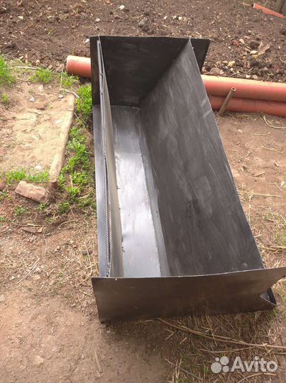 Бункерная кормушка для поросят