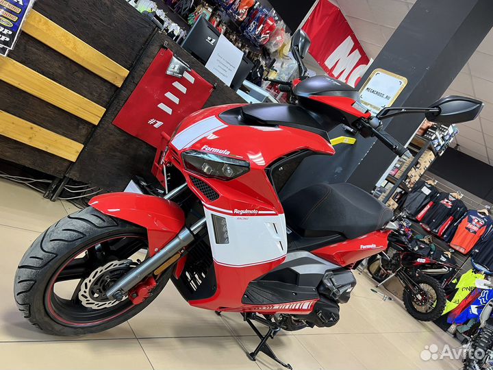 Скутер Regulmoto Formula 175 (LJ125T-8M)