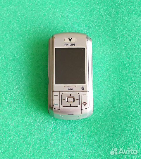 Телефон Philips 960 Slider. Флагман линейки