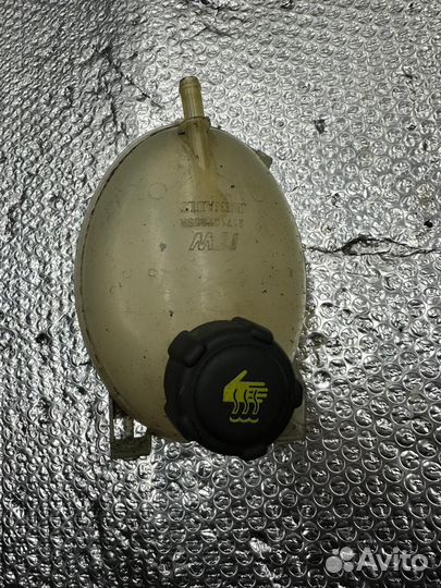 Расширительный бачок Renault Logan 2