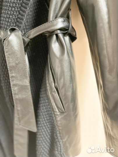 Кожаная куртка с вязаным капюшоном