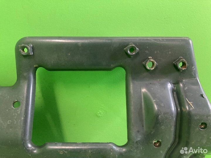 Кронштейн усилителя бампера scania P340