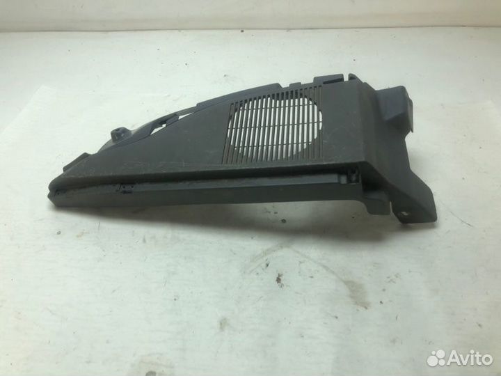 Накладка полки задняя левая Hyundai Elantra3 2001